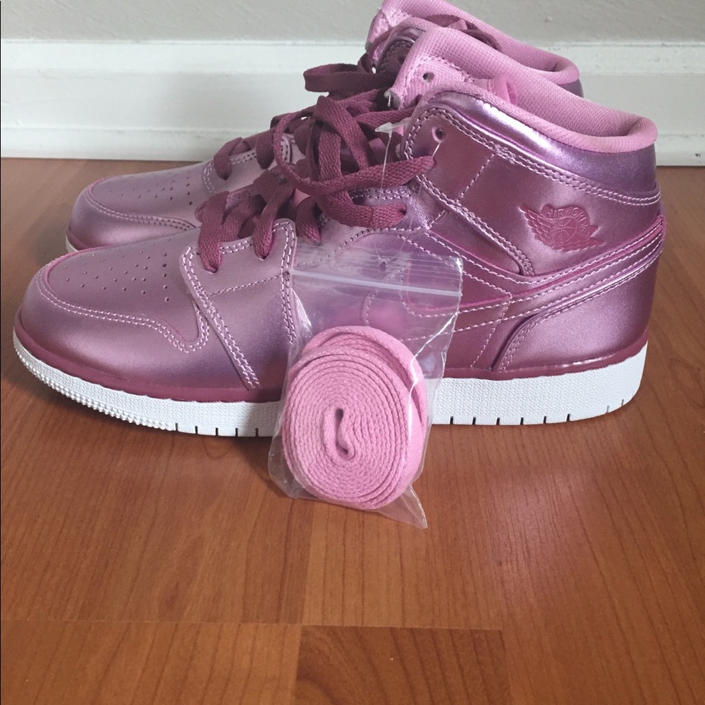 Pink Metallic Air Jordan 1